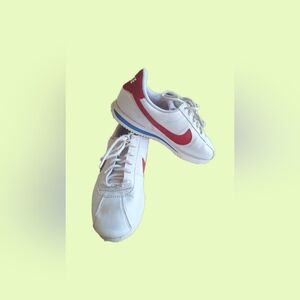Nike Cortez Shoes Size US 8W 6.5Y